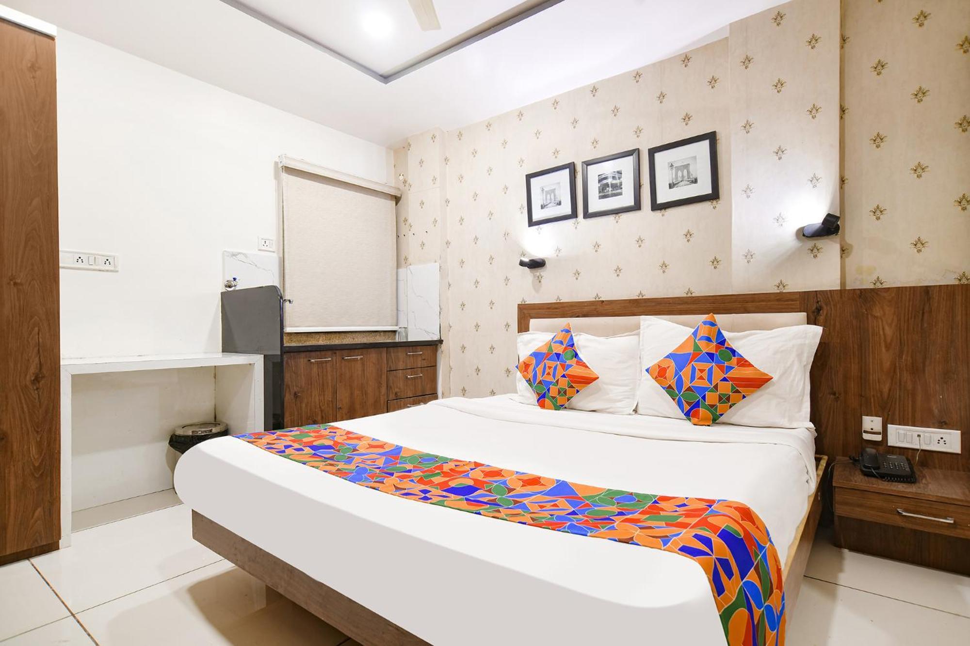 Fabhotel Shree Ram Palace Indore Bagian luar foto