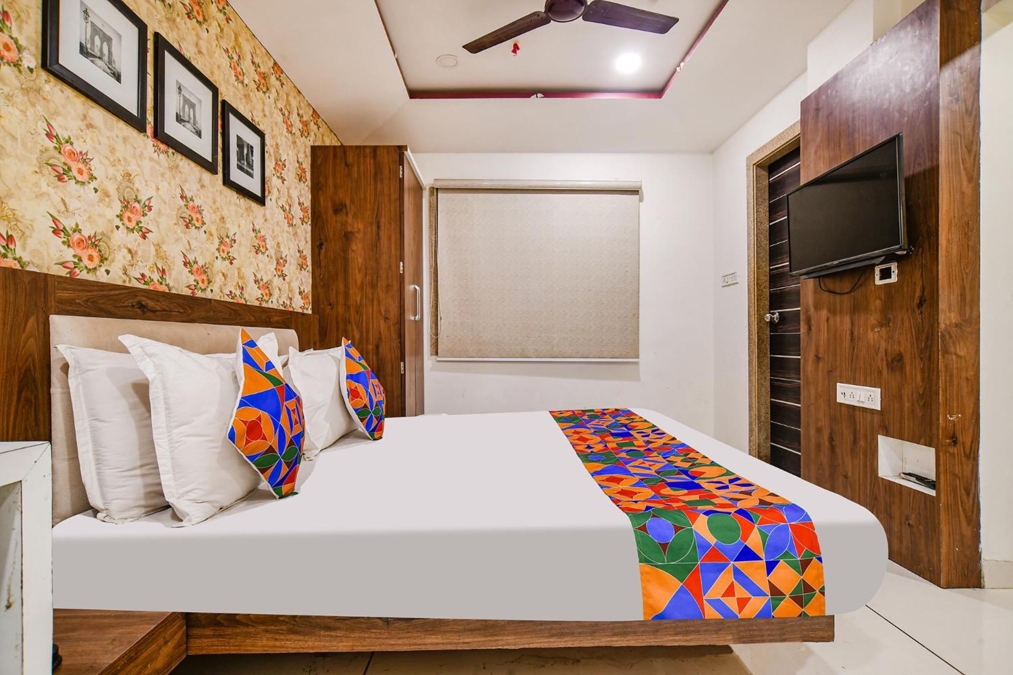 Fabhotel Shree Ram Palace Indore Bagian luar foto